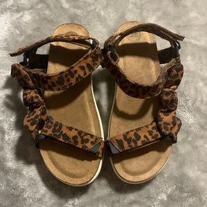 Cute Sandals 🐆 by Wonder Nation